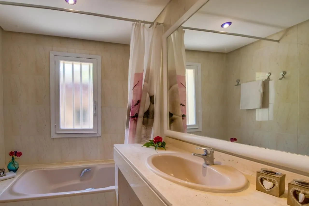 Ideal Property Mallorca - Bennassar Cala San Vicente  Spain